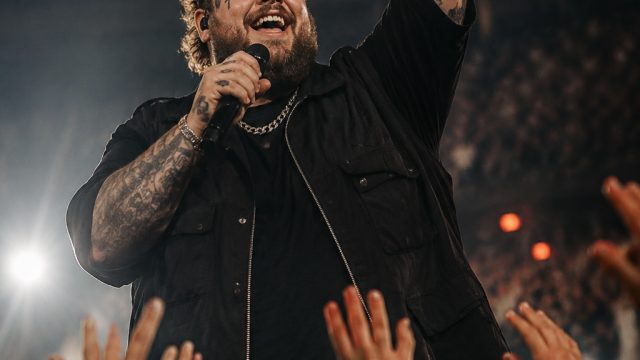 Jelly Roll Unveils Uplifting Anthem 'Hands Up' Amid Personal Changes | rtp mesin slot, link hoki slot, colok bebas hk jitu hari ini, lapangan sepak bola basket, login linetogel